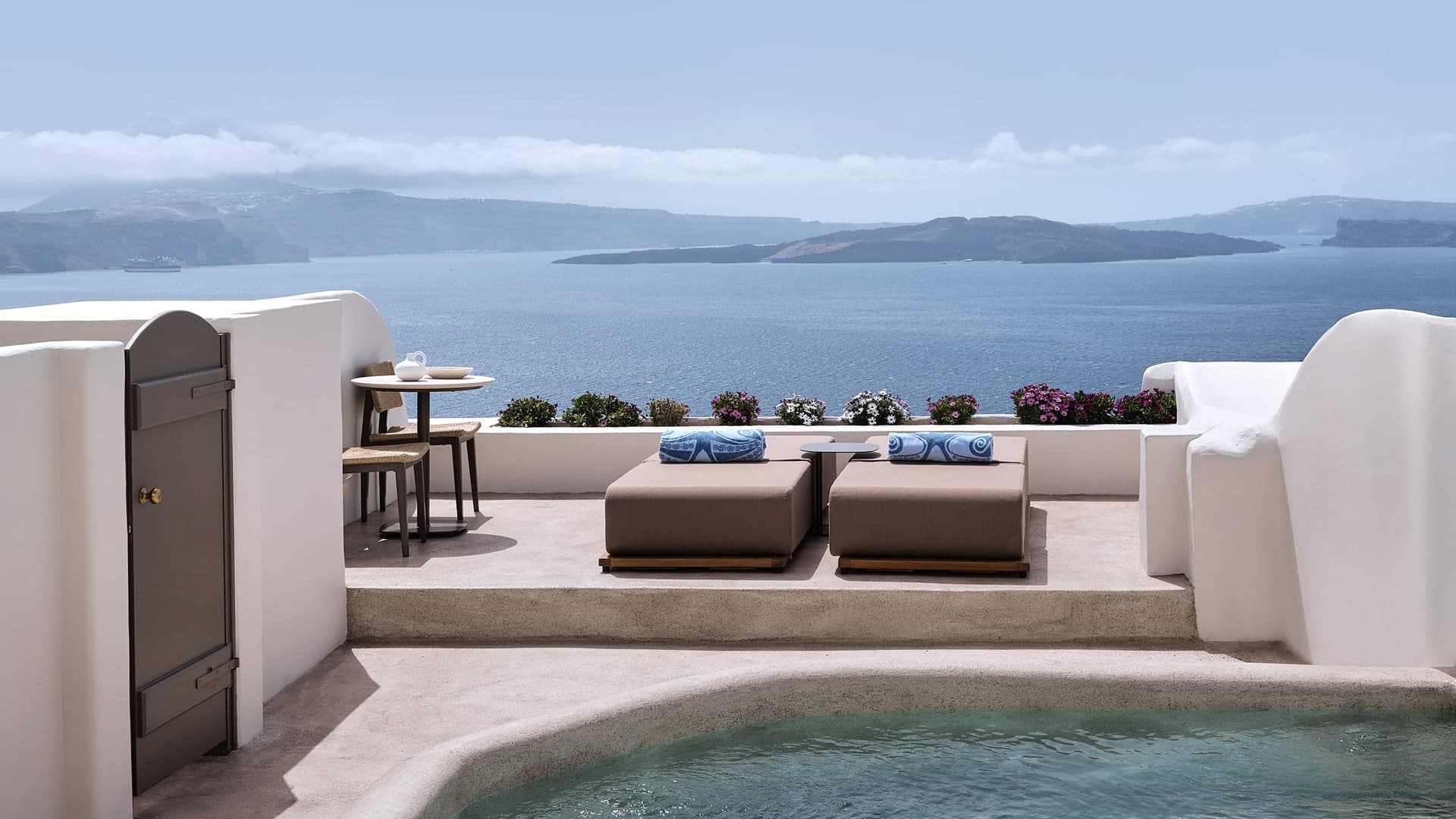 Executive Suite with Plunge Pool room