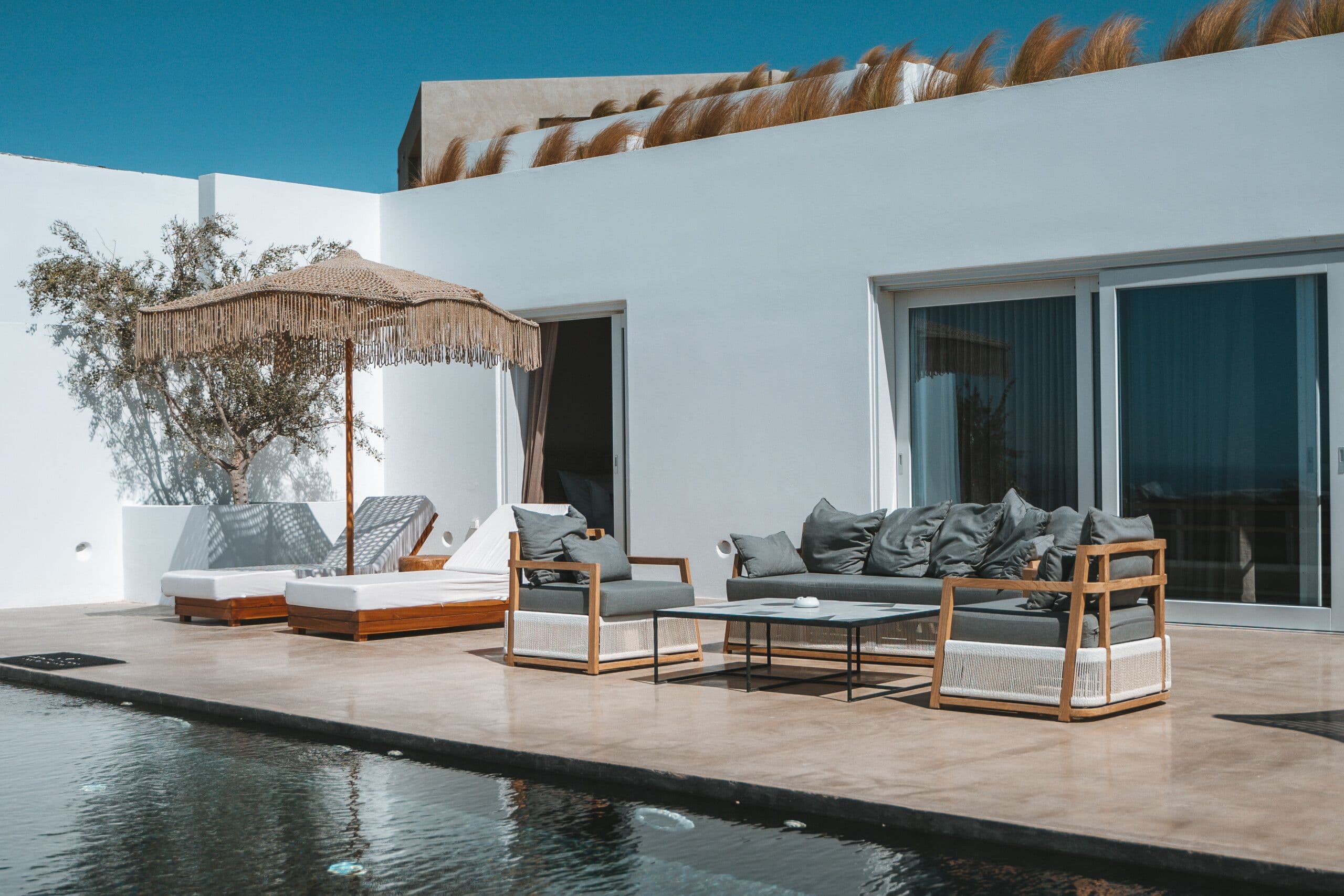 In-Room Dining Restaurant