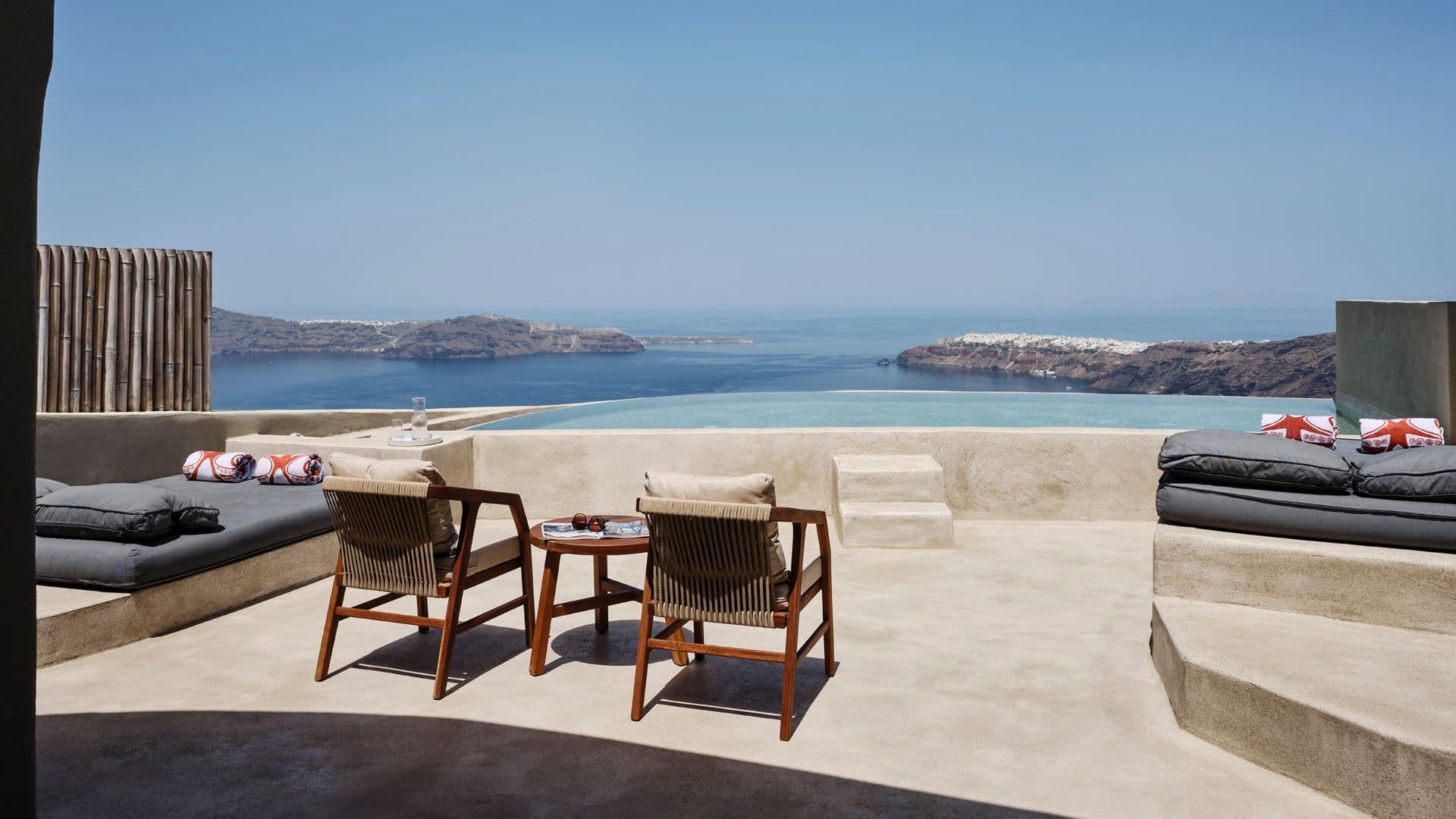 Executive Villa with Infinity Pool room