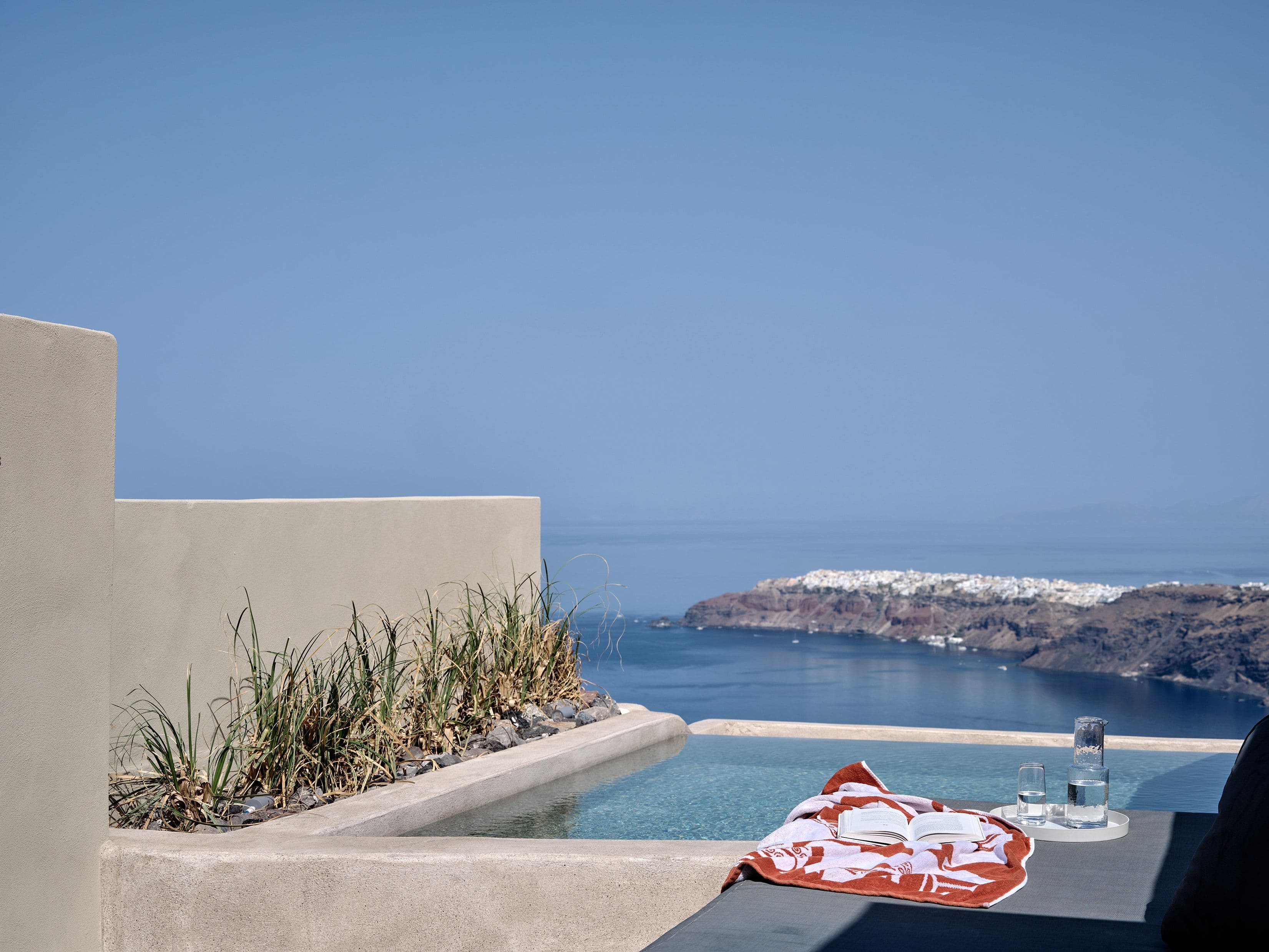 Finesse Suite with Infinity Pool room
