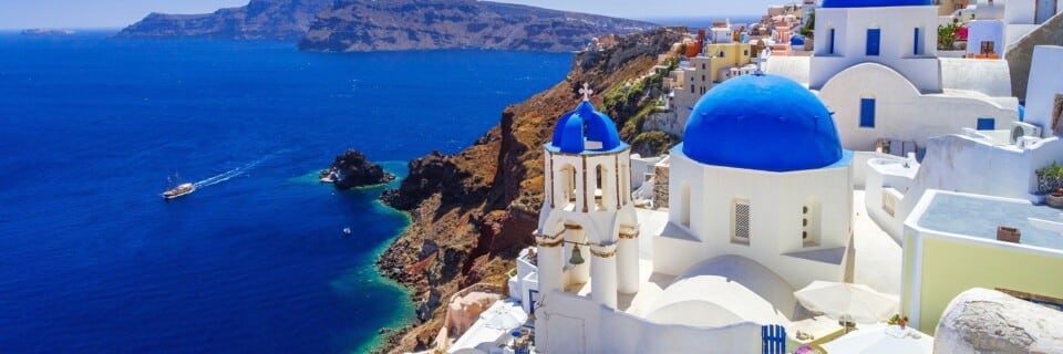EXPERIENCE SANTORINI WITH A GREEK FRIEND_1