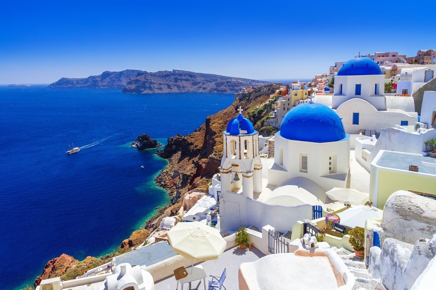 EXPERIENCE SANTORINI WITH A GREEK FRIEND_1