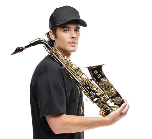 sandy sax